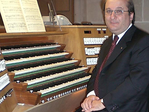 Ennio Cominetti, Italien