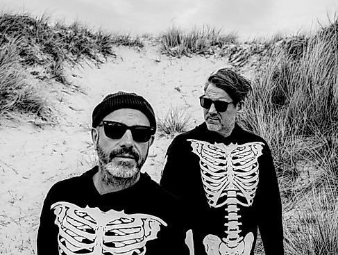 PLEWKA & SCHMEDTJE "Between The Lights"
