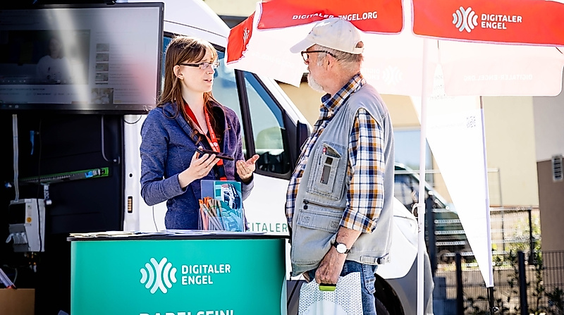 ?DIGITALE ENGEL? Offene Digitalberatung auf dem Lohbrügger Markt