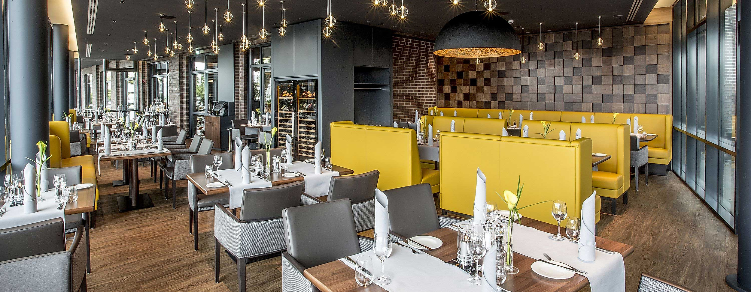 restaurant-johanns_wintergarten_blick-ins-restaurant_c-bw-boettcher-hof