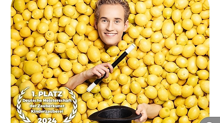 Familienshow des Zauberers Linus Faber - Familienshow- Zaubermagie zum Mitmachen