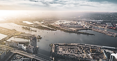 luftaufnahme-hafencity_c-2017-doublevision