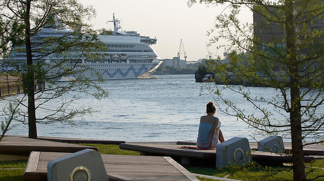 marco-polo-terrassen_kreuzfahrtschiff_c-2007-elbeflut-thomas-hampel_01
