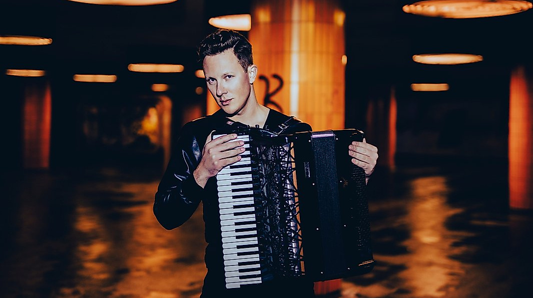 Stuttgarter Kammerorchester / Mayumi Kanagawa / Martynas Levickis / Susanne von Gutzeit