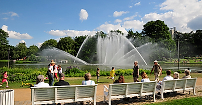 planten-un-blomen_parksee-mit-wasserspielen_c-berndt-andresen