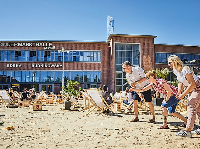 karo-beach-strandbar-an-der-rindermarkthalle_i_c-karo-beach