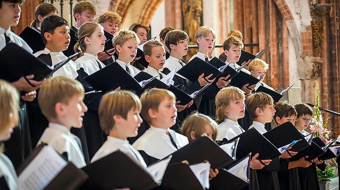 Mittsommer-Musik der Lübecker Knabenkantorei unter der Leitung von Merle Hillmer