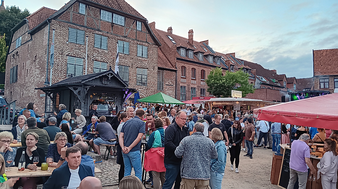 28. Möllner Weinfest