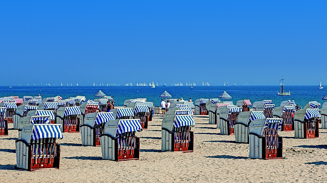clubs-518192_1920