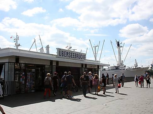 Überseebrücke Hamburg