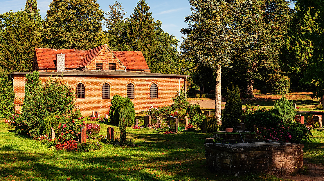 Alter Friedhof mit Kapelle