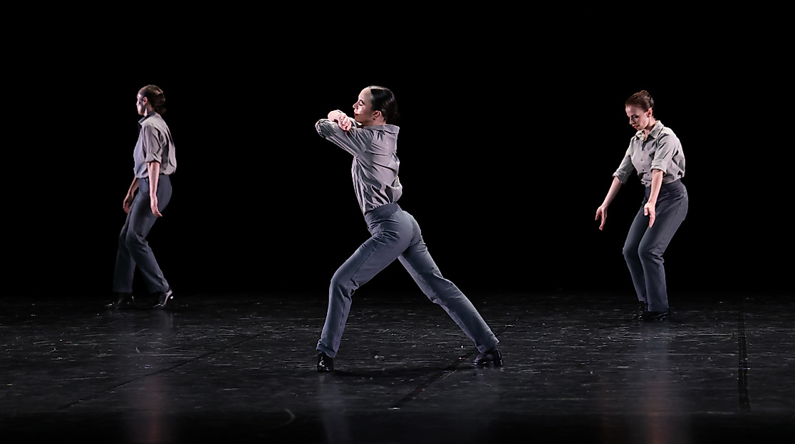 Twyla Tharp_The Fugue (c) Cesar Vayssié-1