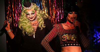 Queer Show Toom Peerstall