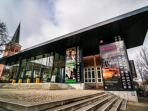 Harburger Theater_außen