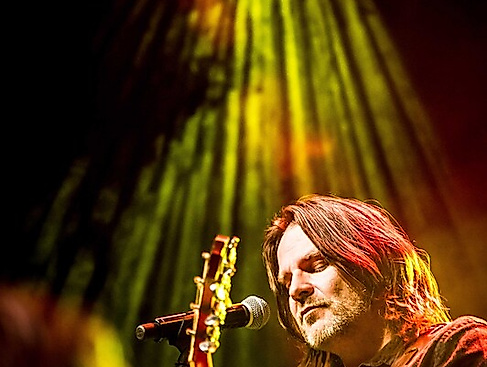 Ray Wilson - GENESIS CLASSIC - RAY WILSON, der Ex-Sänger von GENESIS, präsentiert die größten Hits der Bandgeschichte und seiner Solokarriere.