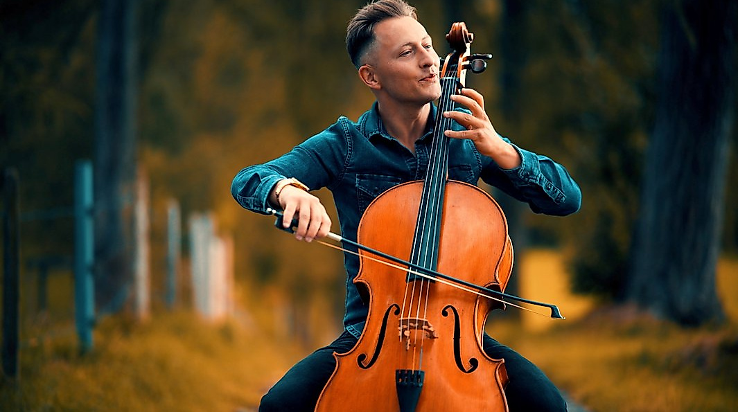 Jodok Cello