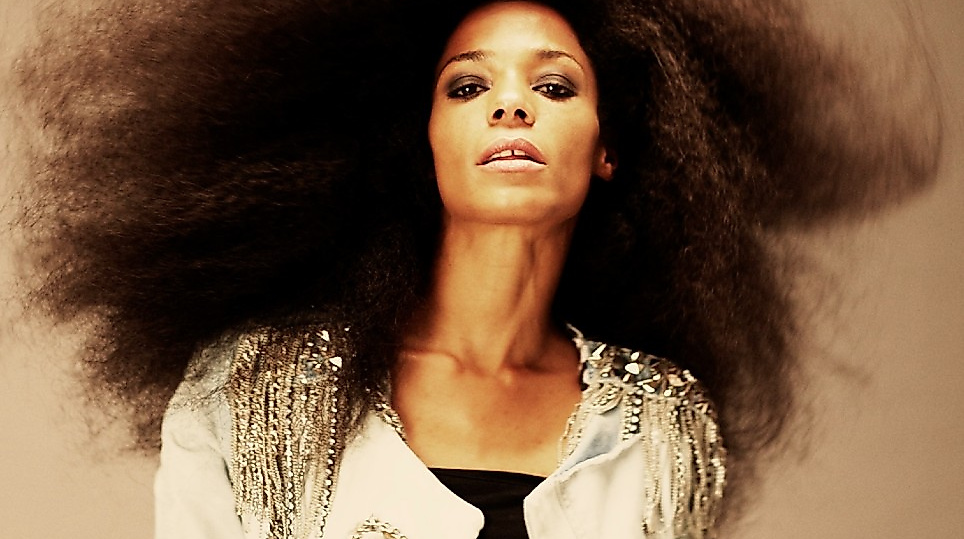 Miss-Leema_Presse_1_964x1006