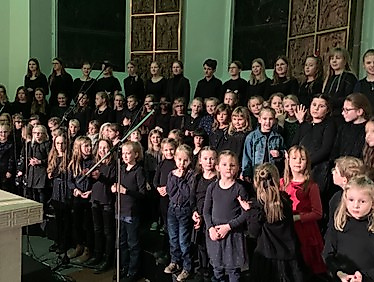 Konzertchen: Adventslieder zum Mitsingen mit Singschule & Kinderchor