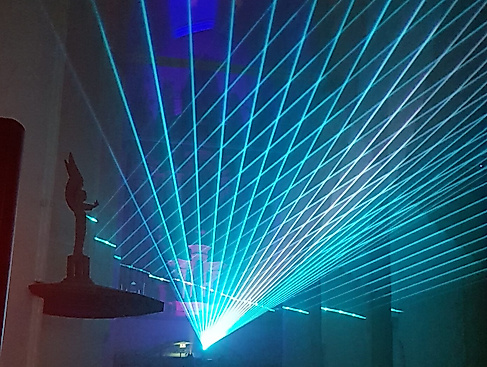 Lasergottesdienst in der Heiligen Nacht