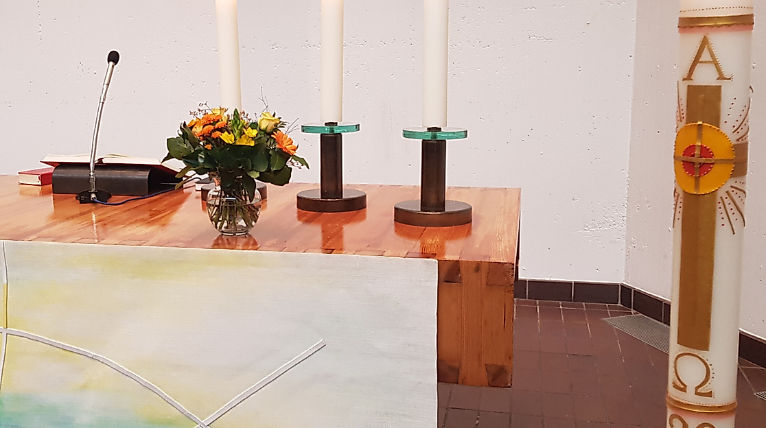 Osterkerze, Altar