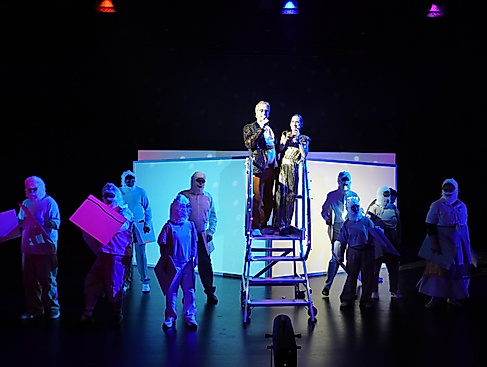 Musicalszene aus Pilks Irrenhaus