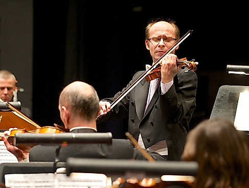 Tschechische Kammerphilharmonie Prag / Martin Kos / Petr Chromčák