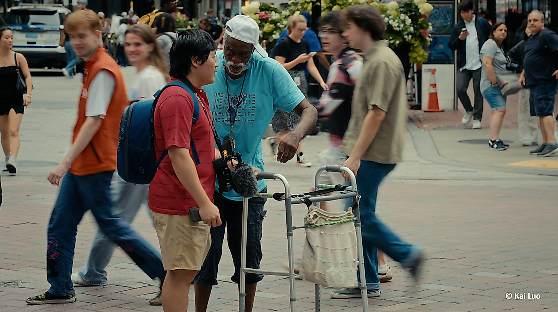 Filmstill aus Holy Ghost Conversation (2024) von Kai Luo