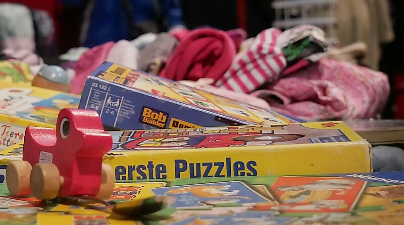 Bobbycar und Kidsklamotte - Kinderflohmarkt