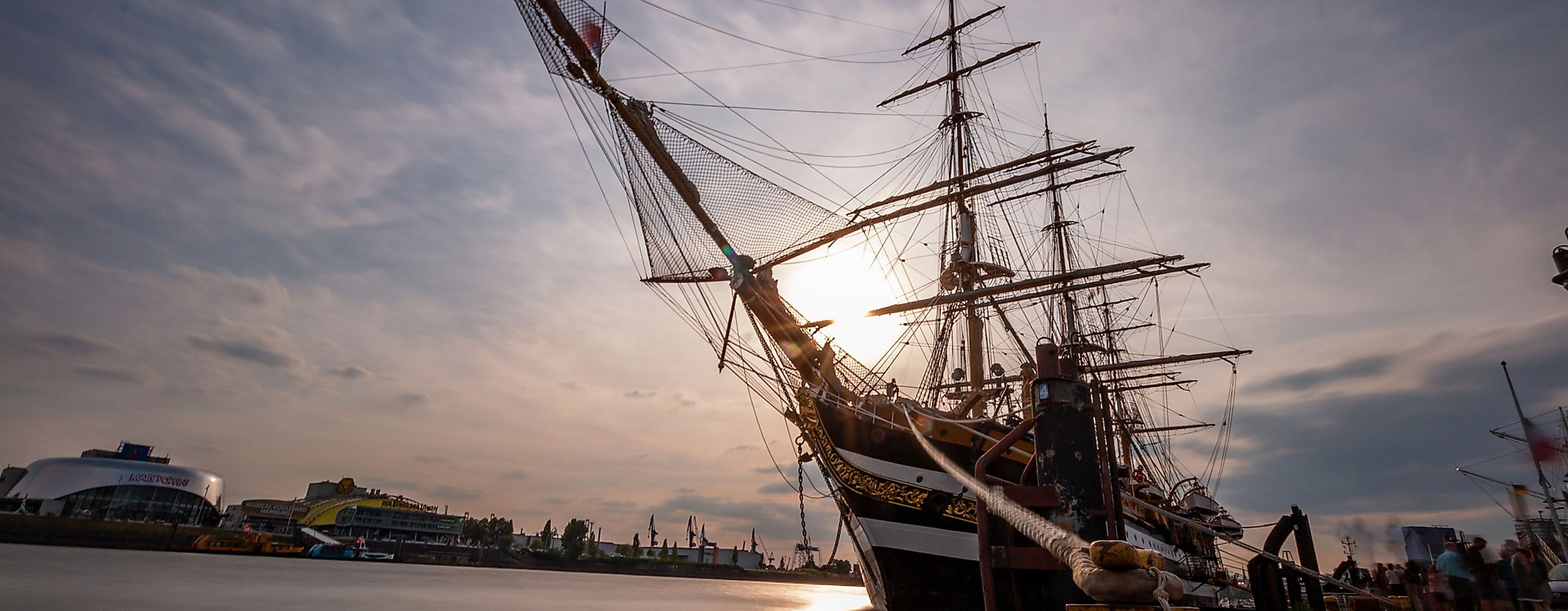 Rickmer Rickmers am Hamburger Hafen
