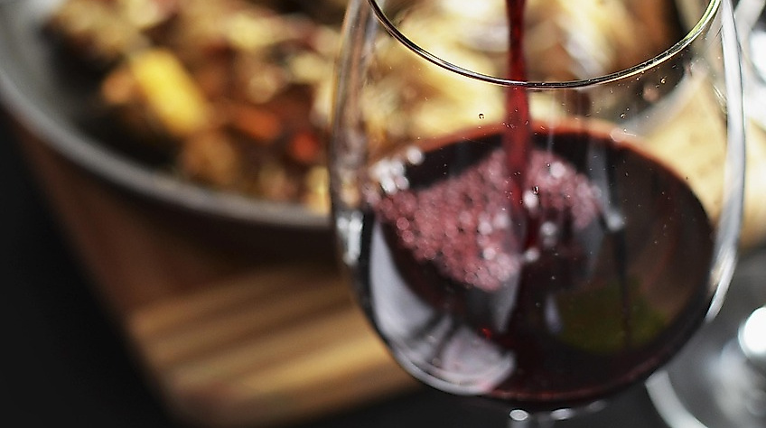 pau_noia0-wine-850337_1280