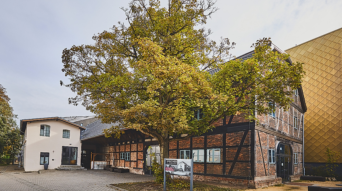 rathausplatz-harburg_speicher-am-kaufhauskanal_c-2018-thisisjulia-photography-4