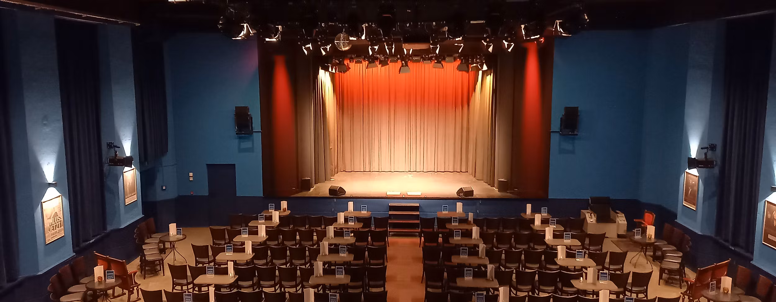 Saal-c-Alma-Hoppes-Lustspielhaus