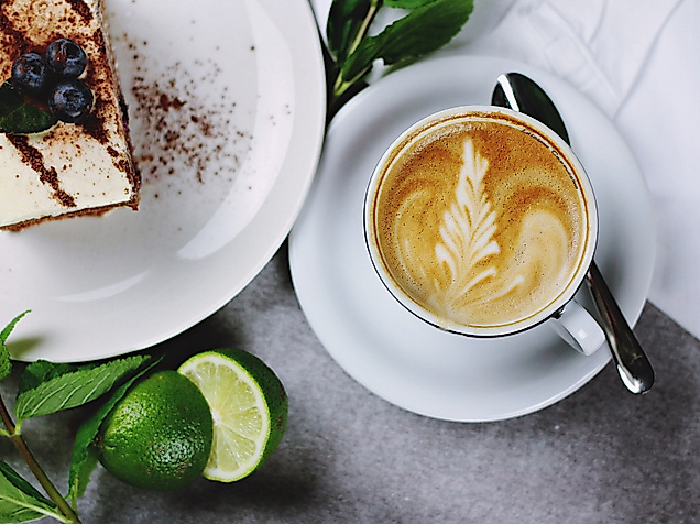 coffee-and-cake_c_2016_pexels