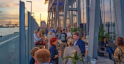 opernloft-poi-terrasse-c-inken-rahardt-web-2500x1500