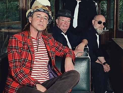 Marcess und die Band der Stunde - Wohnzimmerkonzert in Halle 13