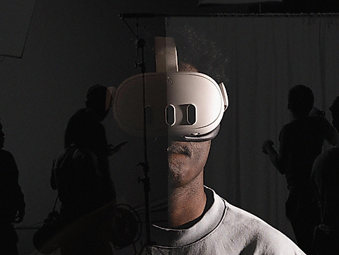 STEP CLOSER c JUHA HANSEN TÒ SU quer