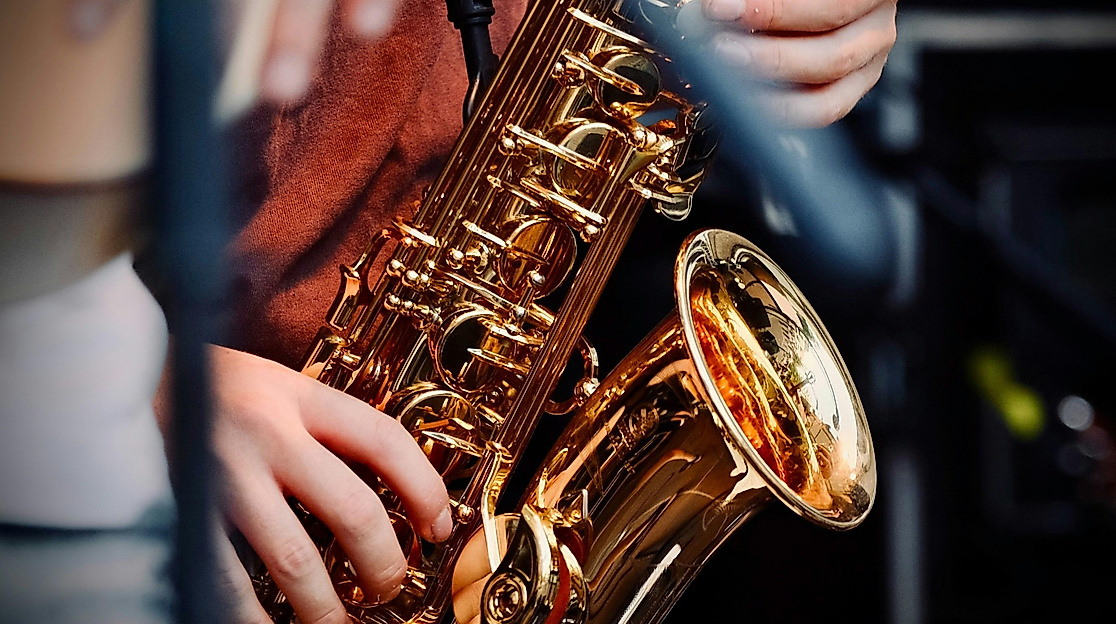 Saxofonklänge über der Stadt