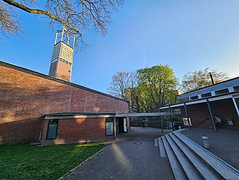 Kirche Zum guten Hirten Langenfelde