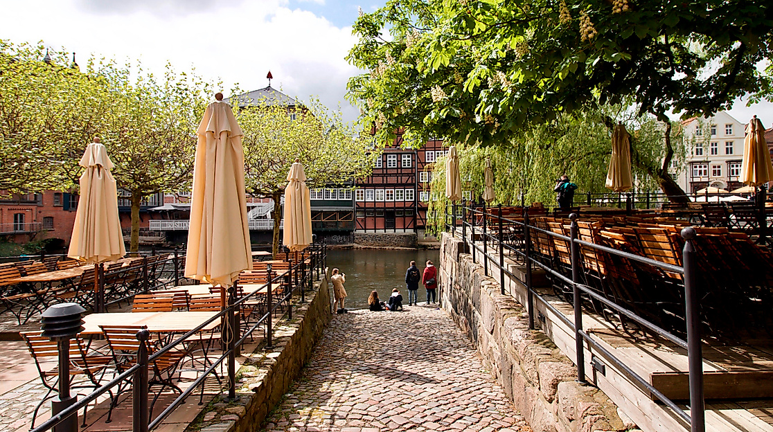 In Lüneburg gibt es viele schöne Plätze am Wasser
