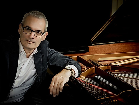 Klavierdebüt V Igor Levit, Markus Becker und junge Pianist*innen