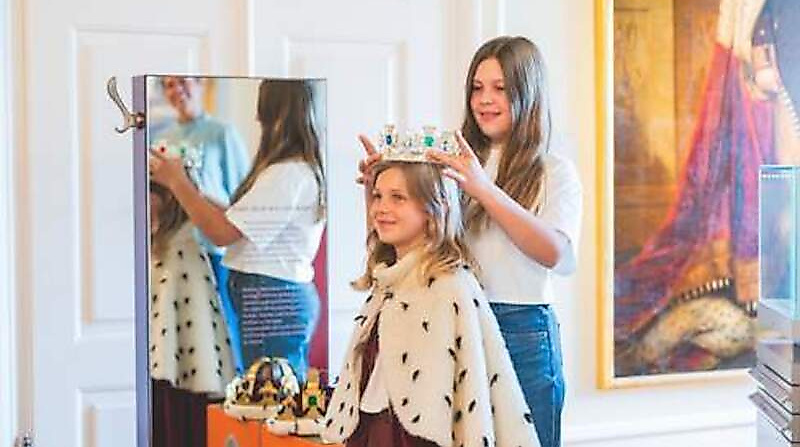 Kinder- und Familienkostümschlossführung - Führung für Jung und Alt