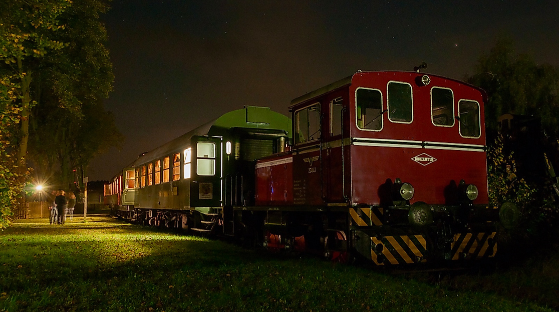 Mondscheinfahrt mit dem HEIDE-EXPRESS nach Neu-Neetze
