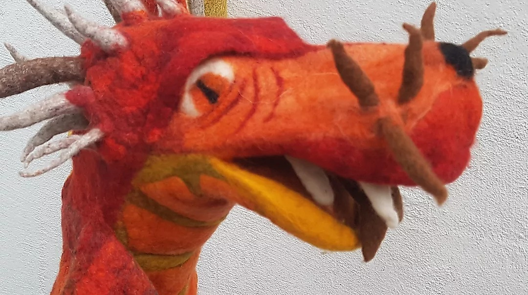 roter Drache