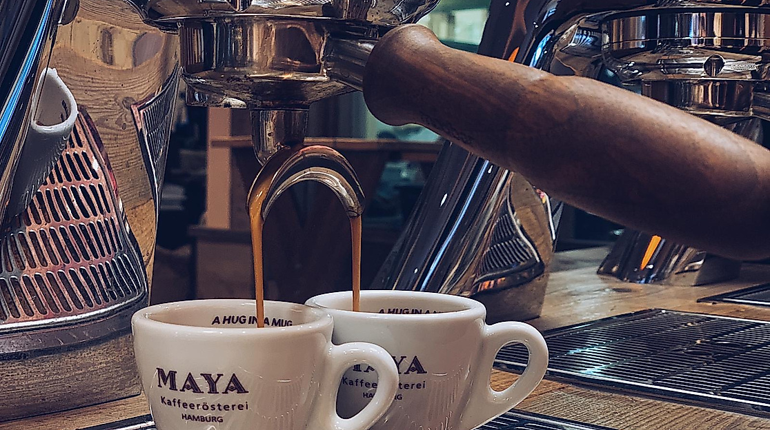 zwei-espressi-aus-der-modbar-c-maya-kaffeeroesterei