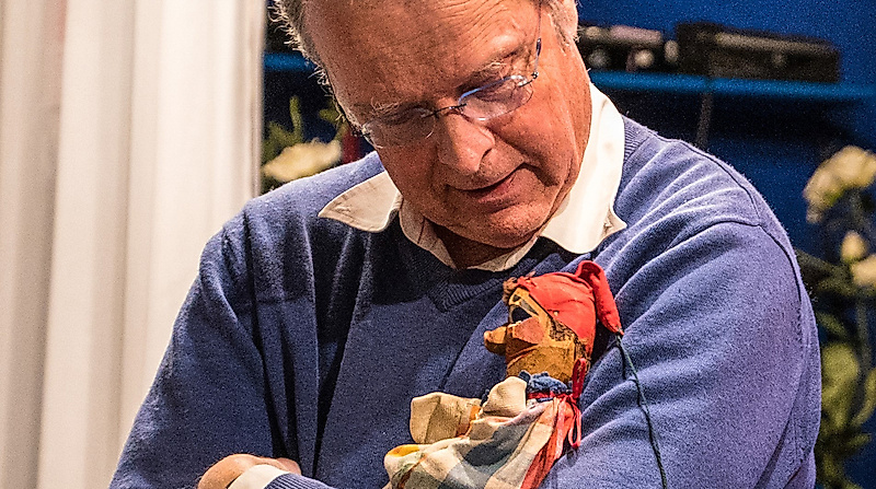 Bruckis Puppentheater „Der Weihnachtsmann und die Räuber“