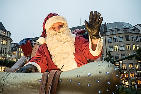 Fliegender Weihnachtsmann Hamburg