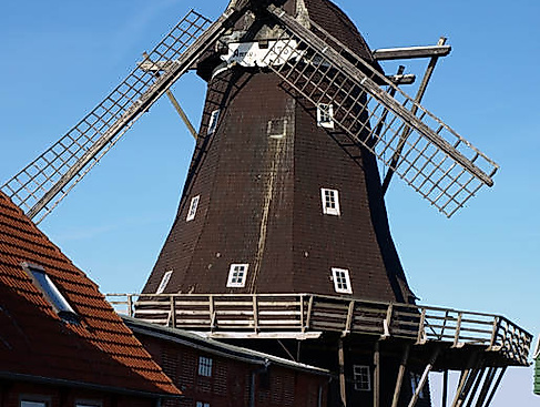 Holländische Segelwindmühle Lemkenhafen