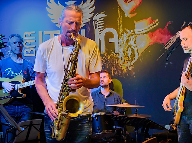 Bar Italia - Fusion Friday - Michael Mederer Fusion Project -  ƒôÀWolfgang Grumblat