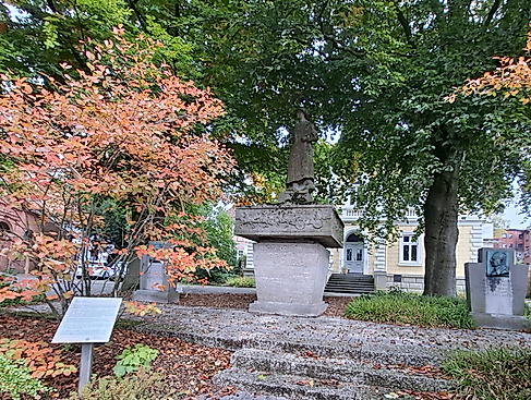 Neunerdenkmal