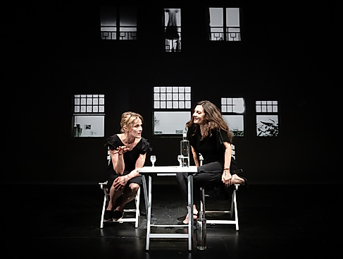 Lahola_Kammerspiele_Vodkagespraeche_Szenen-21